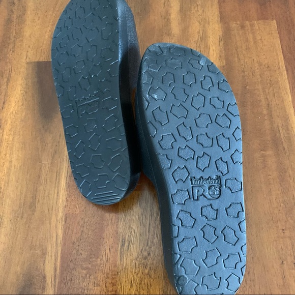 Timberland Ladies Slip Ons - Picture 5 of 6